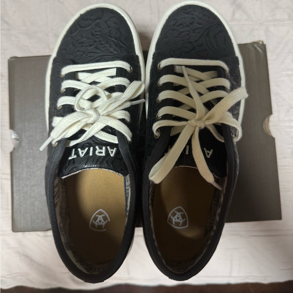 Ariat Black Embossed Sneakers Sz 6.5